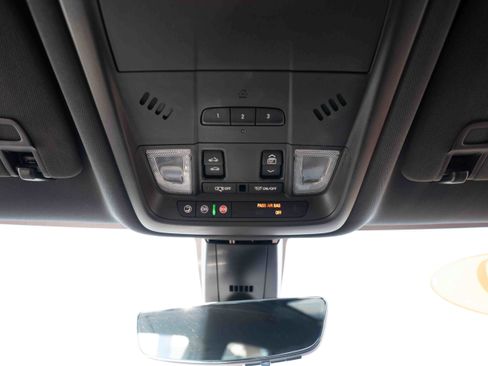Used 2019 Chevrolet Blazer RS AWD/4WD image 18