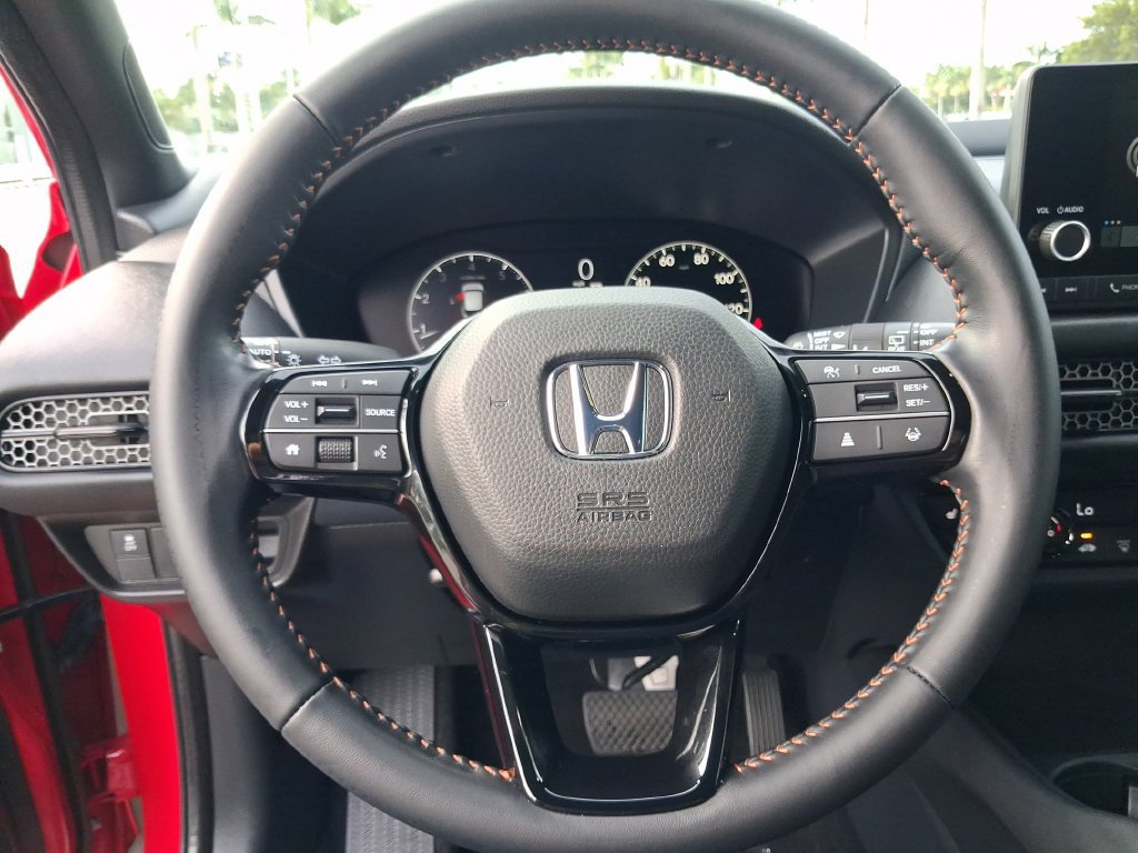 Used 2025 Honda HR-V Sport image 16