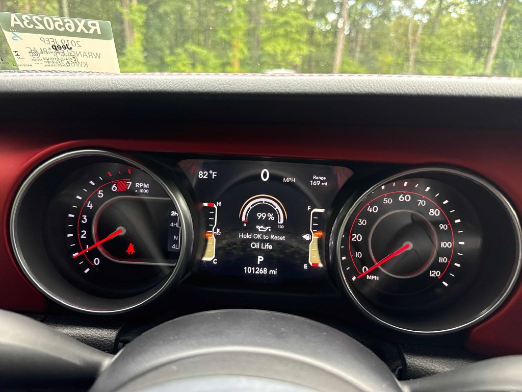 Used 2019 Jeep Wrangler Unlimited Rubicon AWD/4WD image 16
