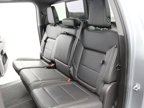 Used 2023 GMC Sierra 1500 SLT w/ SLT Premium Package AWD/4WD image 22