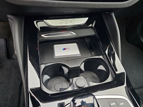 New 2025 BMW X4 xDrive30i w/ Premium Package image 22