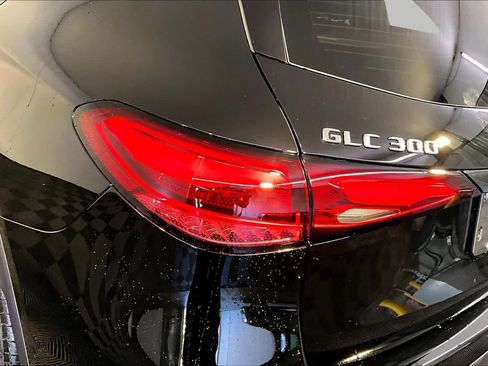 New 2026 Mercedes-Benz GLC 300 4MATIC image 5