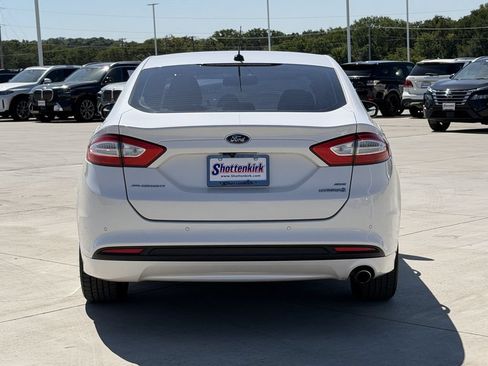 Used 2013 Ford Fusion SE FWD image 5