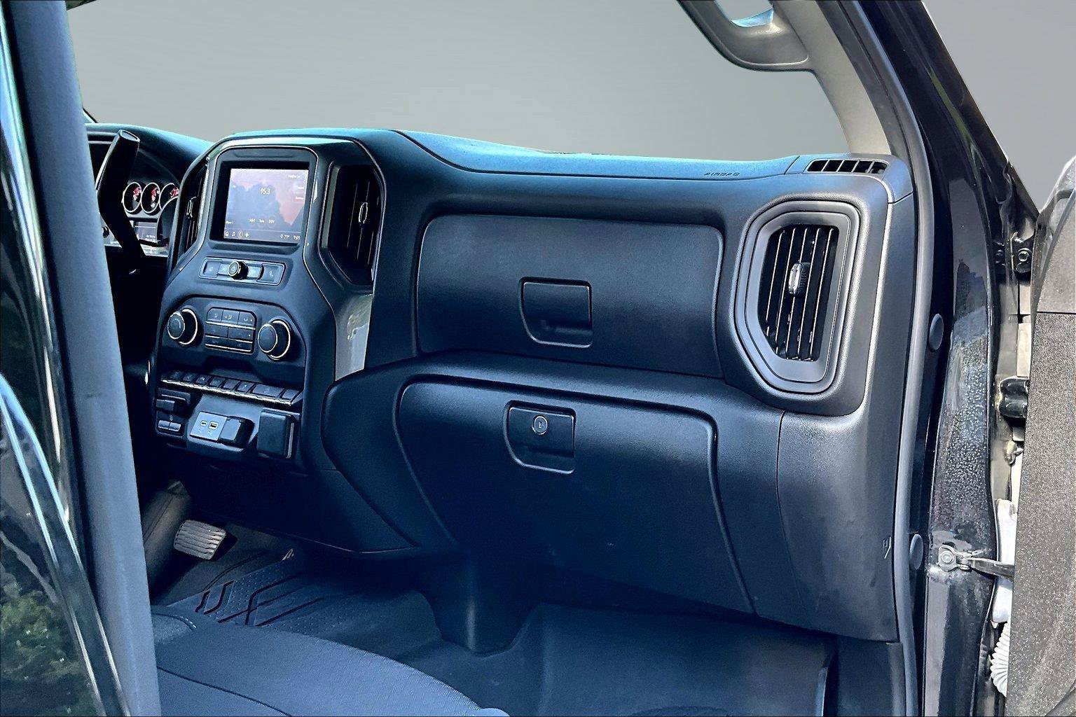 Used 2024 Chevrolet Silverado 2500 Custom w/ Custom Value Package AWD/4WD image 17