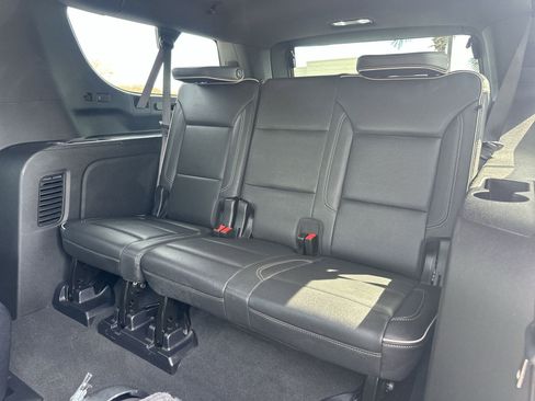 Used 2025 Chevrolet Suburban Premier RWD image 68