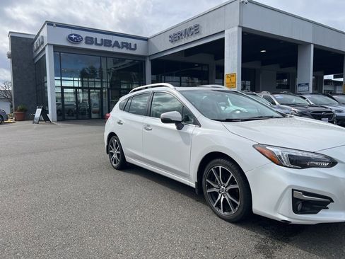 Used 2017 Subaru Impreza 2.0i Limited w/ Moonroof/BSD & Rcta/Eyesight image 4