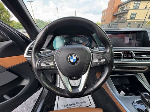 Used 2019 BMW X5 xDrive50i w/ Parking Assistance Package AWD/4WD image 21