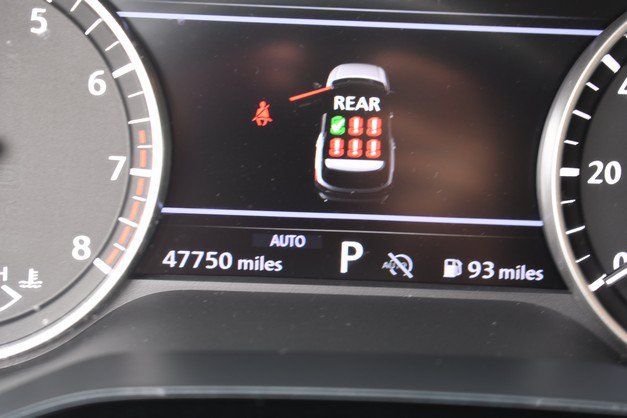 Used 2025 Nissan Pathfinder SV AWD/4WD image 33