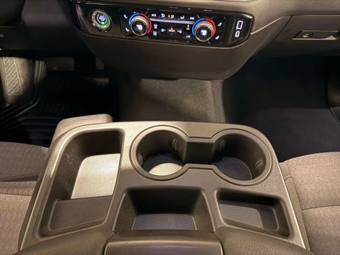 Used 2022 Chevrolet Silverado 1500 LT image 24