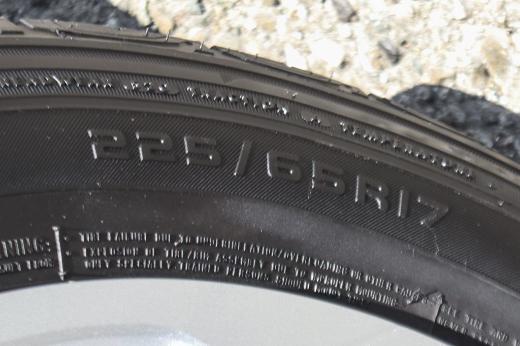Used 2021 Toyota RAV4 LE FWD image 37