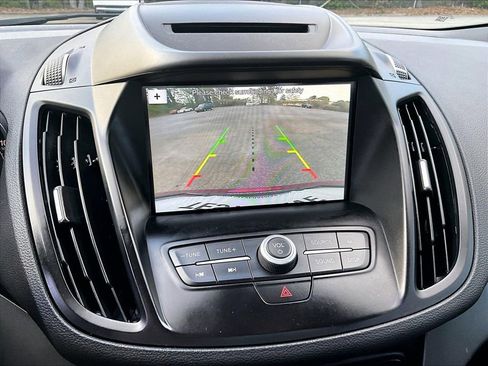 Used 2018 Ford Escape SE w/ SE Sync 3 Package image 26