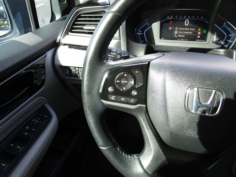 Used 2022 Honda Odyssey Touring image 13