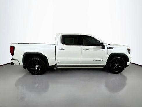 Used 2023 GMC Sierra 1500 Denali w/ Technology Package AWD/4WD image 8