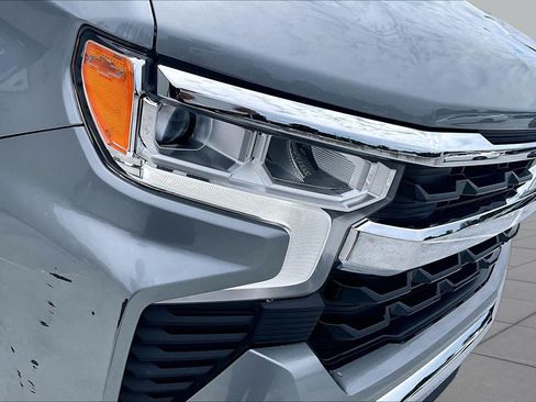 Used 2023 Chevrolet Silverado 1500 LT AWD/4WD image 28