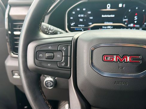 Used 2025 GMC Sierra 2500 AT4 w/ AT4 Premium Plus Package image 37