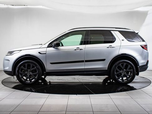 Used 2022 Land Rover Discovery Sport SE image 5