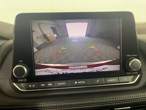 Used 2023 Nissan Rogue SV w/ SV Premium B Package FWD image 25