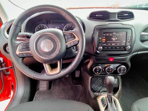 Used 2017 Jeep Renegade Latitude image 15