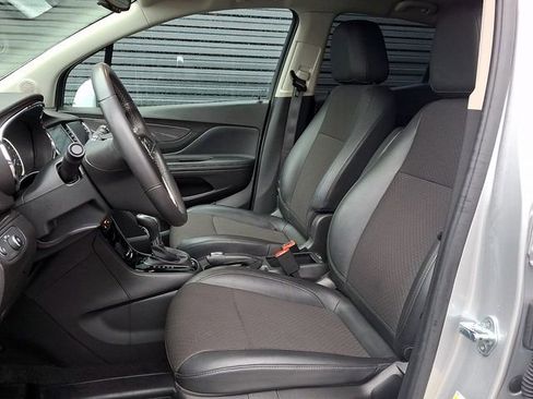 Used 2020 Buick Encore Preferred w/ Safety Package image 19