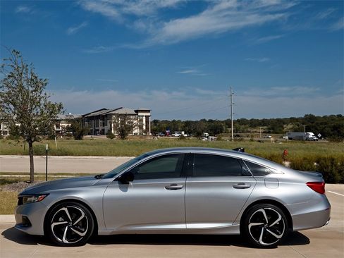 Used 2022 Honda Accord Sport Special Edition image 4