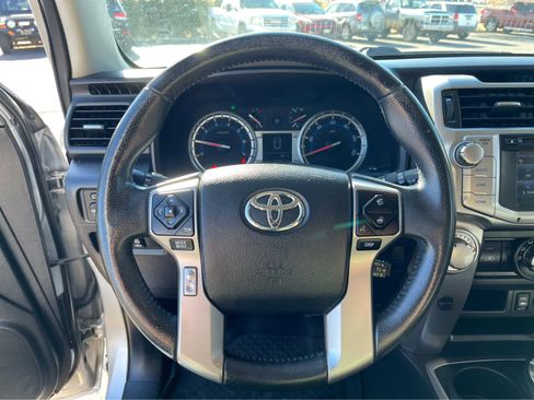 Used 2014 Toyota 4Runner SR5 image 18