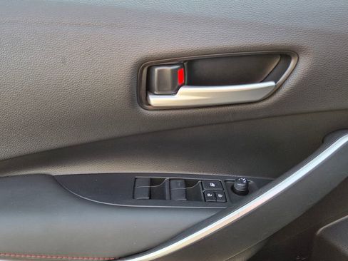 Used 2025 Toyota Corolla SE image 25