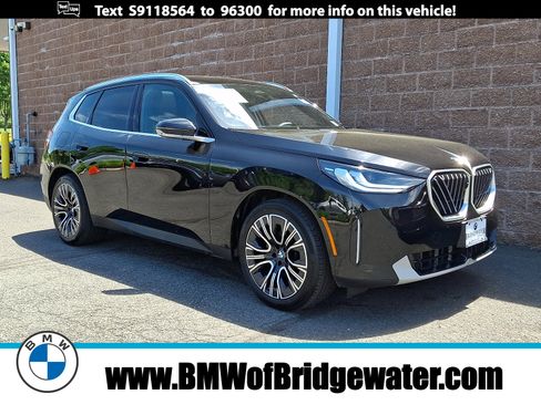 Certified 2025 BMW X3 xDrive30 w/ Premium Package AWD/4WD image 1