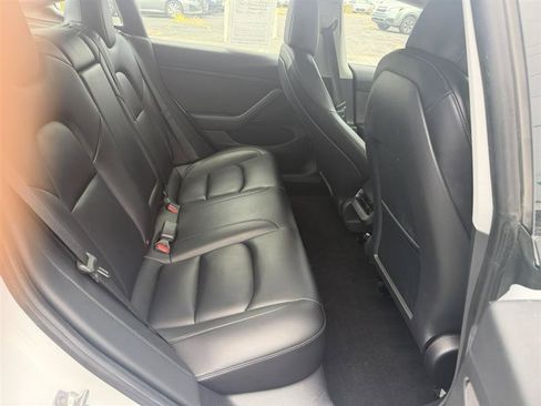 Used 2021 Tesla Model 3 Standard Range Plus RWD image 11