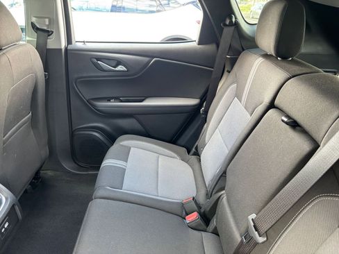 Used 2025 Chevrolet Blazer LT image 41