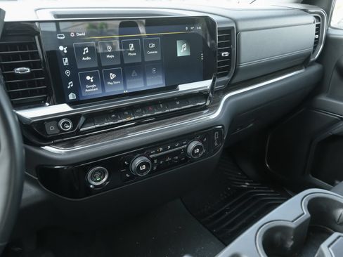 Used 2023 Chevrolet Silverado 1500 LT AWD/4WD image 22