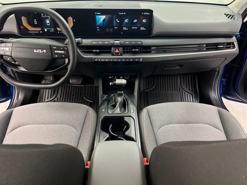 Used 2025 Kia K4 FWD image 34