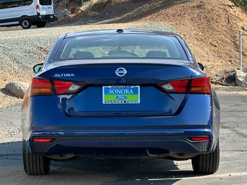 Used 2020 Nissan Altima 2.5 S FWD image 5