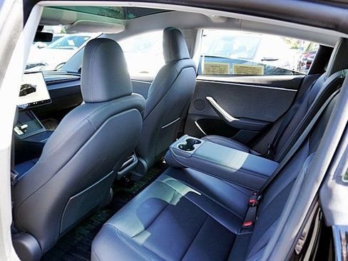 Used 2024 Tesla Model 3 Standard Range RWD image 18