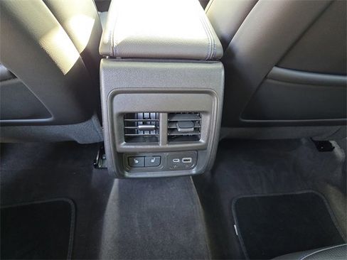 Used 2024 Cadillac XT4 Sport image 12