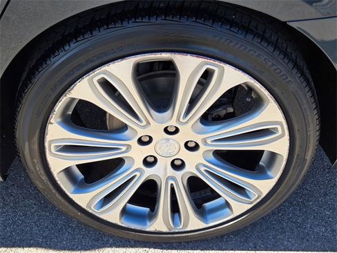 Used 2018 Buick LaCrosse Avenir w/ Driver Confidence Package #2 image 11