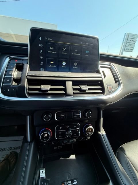 Used 2024 Chevrolet Tahoe LT w/ Luxury Package RWD image 13
