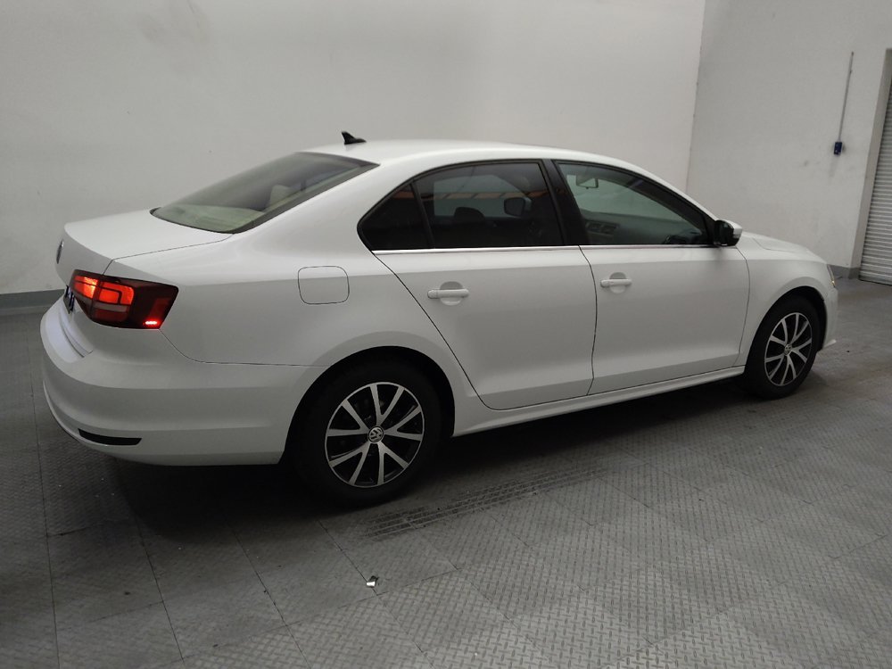 Used 2018 Volkswagen Jetta SE FWD image 10