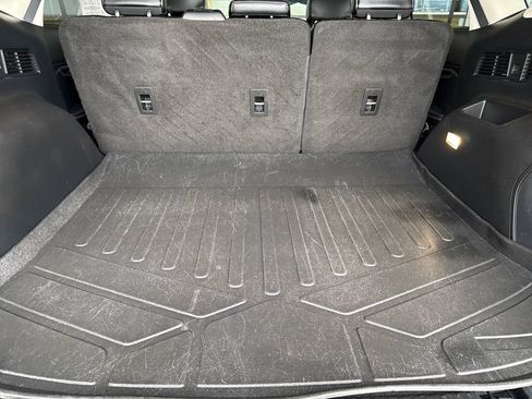 Used 2019 Ford Edge Titanium w/ Cold Weather Package image 13