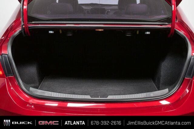 Certified 2018 Chevrolet Malibu Premier w/ Premier Sun and Wheel Package FWD image 28