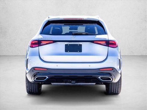 Certified 2026 Mercedes-Benz GLC 300 4MATIC image 6
