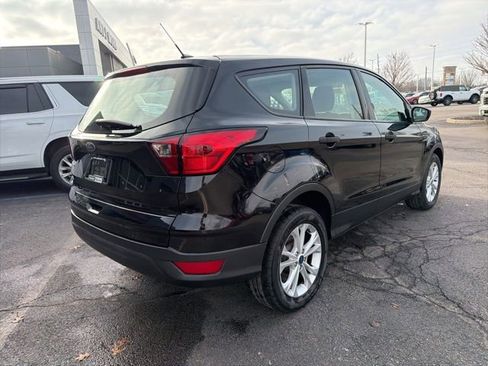 Used 2019 Ford Escape S image 5