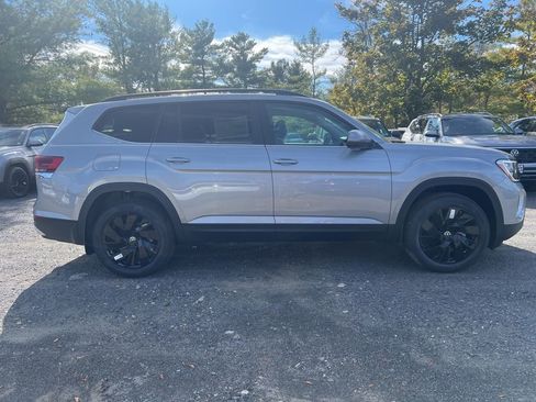 New 2026 Volkswagen Atlas SE image 4