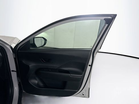 Used 2025 Hyundai Kona SEL image 29