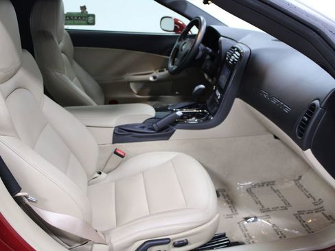 Used 2013 Chevrolet Corvette Coupe w/ 3LT Preferred Equipment Group image 23