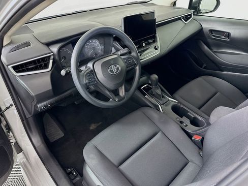 Used 2024 Toyota Corolla LE image 9