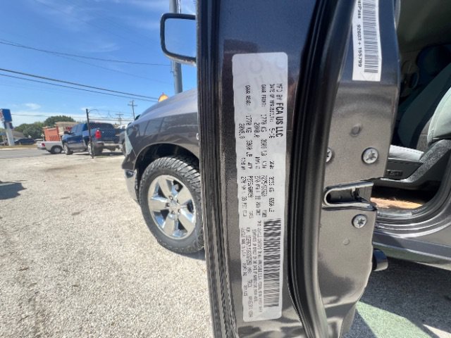 Used 2016 RAM 1500 Lone Star AWD/4WD image 10