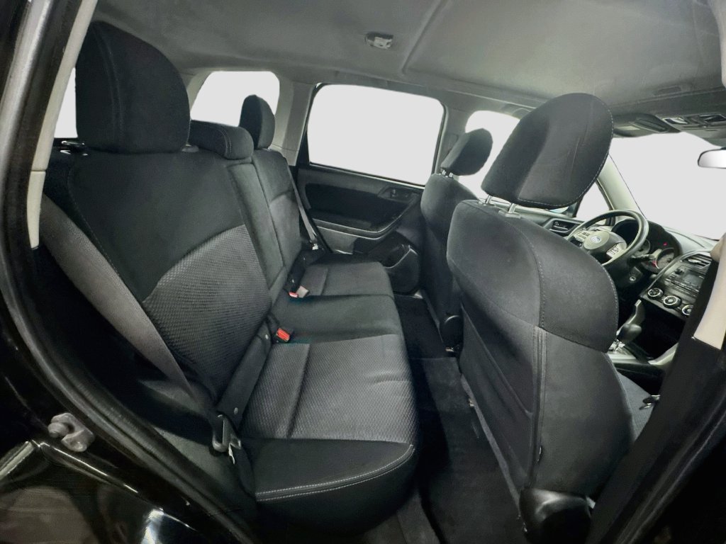 Used 2014 Subaru Forester 2.5i Premium w/ All-Weather Package AWD/4WD image 29