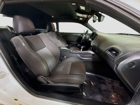 Used 2021 Dodge Challenger R/T w/ Shaker Package image 27