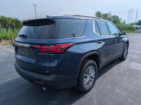 Used 2023 Chevrolet Traverse LT w/ Rear Camera Mirror Package AWD/4WD image 12