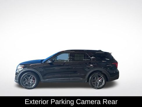 Used 2025 Ford Explorer ST AWD/4WD image 17